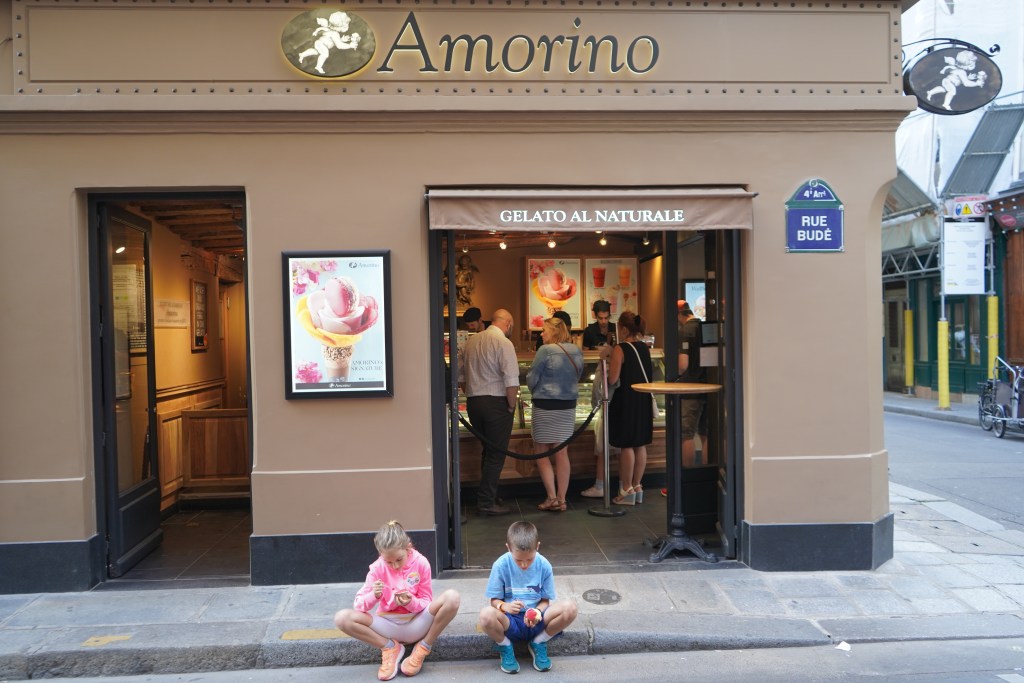 Amorino Gelato on Ile Saint Louis in Paris France - Photo by Bambini Travel